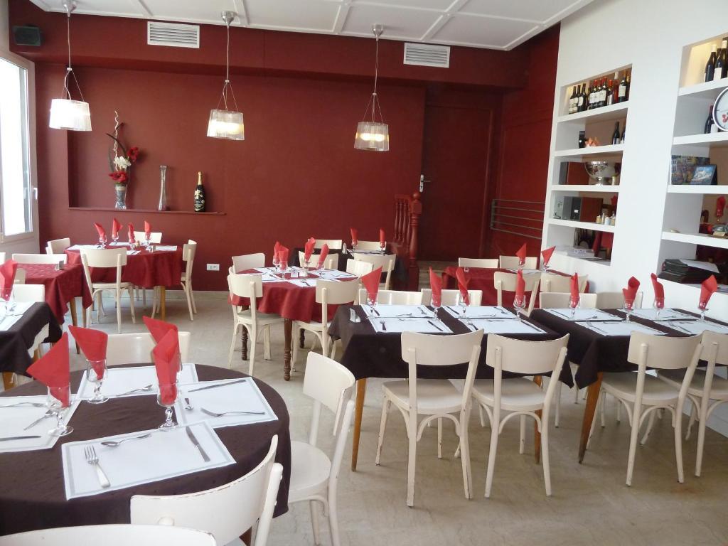 Hotel Restaurant Les Oceanides Concarneau Zewnętrze zdjęcie